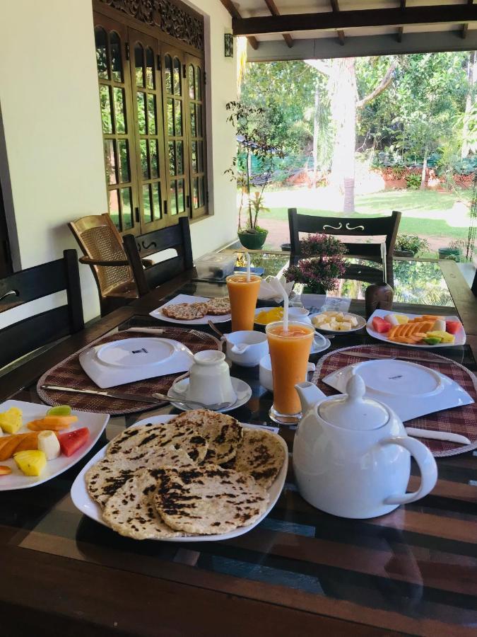 Wijesiri Family Guest House Сигирия Экстерьер фото