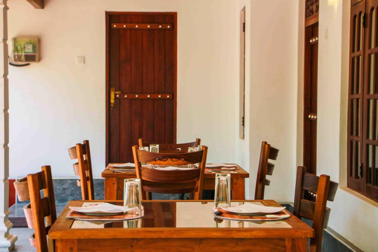 Wijesiri Family Guest House Сигирия Экстерьер фото